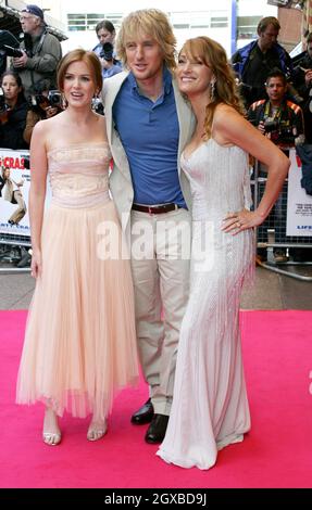 Isla Fisher, Owen Wilson and Jane Seymour at the world premiere of The Wedding Crashers, which was staged at the Odeon West End in London. Stock Photo