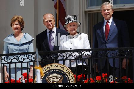 Queen Elizabeth II, French Prime Minister Dominique de Villepin (left) and  Canadian Prime Minister Stephen Harper (centre) attend a ceremony to mark  the 90th anniversary of the Battle of Vimy Ridge, in