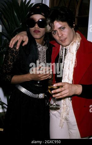 Rock star Marc Bolan (r) with girlfriend Gloria Jones, circa 1975 Stock Photo