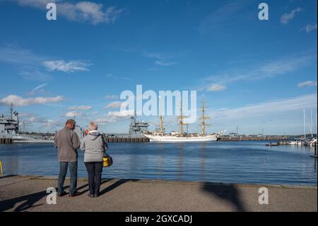 Kiel, 4. Oktober 2021, Marinestützpunkt Kiel-Wik. Willkommen zu Hause! Segelschulschiff „Gorch Fock“ kehrt zurück in den Heimathafen Kiel. Stock Photo