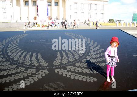 ANZAC DAY, War Museum at Auckland, New Zealand. 25 Apr 2011 Stock Photo