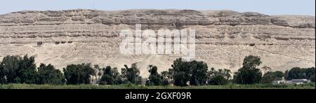Panorama of the rock tombs of Beni Hassan between Minya and Mallawi, Middle Egypt Stock Photo