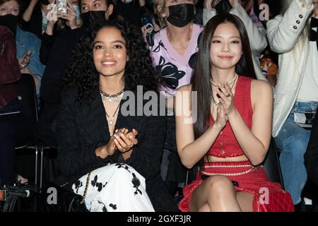 Paris, France. October 05, 2021, Kim Jennie attends the Chanel Womenswear Spring/Summer 2022 show as part of Paris Fashion Week on October 05, 2021 in Paris, France. Photo by Laurent Zabulon/ABACAPRESS.COM Stock Photo