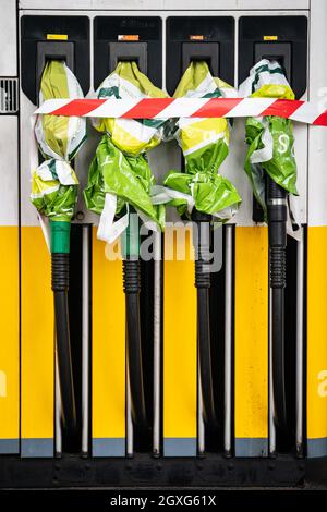 Closed off petrol pumps at a Shell petrol station in central London. Picture date: Tuesday October 5, 2021. Stock Photo