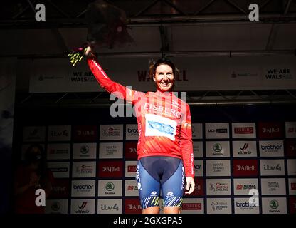 Nina Kessler Of Team Tibco Silicon Valley Bank Celebrates Winning The Eisberg Sprints Jersey After Stage One Of The Aj Bell Women S Tour From Bicester To Banbury Picture Date Monday October
