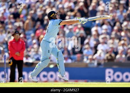 England’s Jos Buttler bats Stock Photo