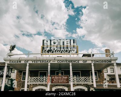 Hotel El Rancho vintage sign, on Route 66 in Gallup, New Mexico Stock Photo