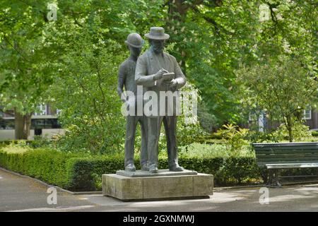 Monument, Heinrich Zille, Koellnischer Park, Mitte, Berlin, Germany Stock Photo