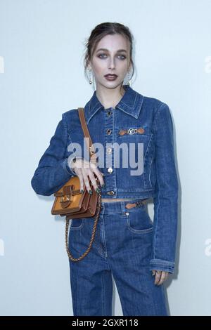 Emma Chamberlain attending the Louis Vuitton show as part of Paris Fashion  Week Womenswear Spring/Summer 2022 in Paris, France on October 05, 2021.  Photo by Aurore Marechal/ABACAPRESS.COM Stock Photo - Alamy