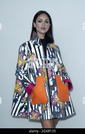 Emma Chamberlain attending the Louis Vuitton show as part of Paris Fashion  Week Womenswear Spring/Summer 2022 in Paris, France on October 05, 2021.  Photo by Aurore Marechal/ABACAPRESS.COM Stock Photo - Alamy