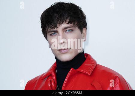 Cody Fern attending the Louis Vuitton Womenswear Spring/Summer 2020 show as  part of Paris Fashion Week in Paris, France on October 01, 2019. Photo by  Jerome Domine/ABACAPRESS.COM Stock Photo - Alamy