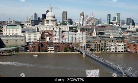 LONDON, UK - CIRCA SEPTEMBER 2019: Millennium Bridge over River Thames linking the City of London with the South Bank between St Paul Cathedral and Ta Stock Photo