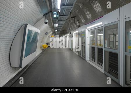 Paris, Metro, Station Etienne Marcel, Bahnsteigtüren // Paris, Metro, Station Etienne Marcel , Platform Doors Stock Photo