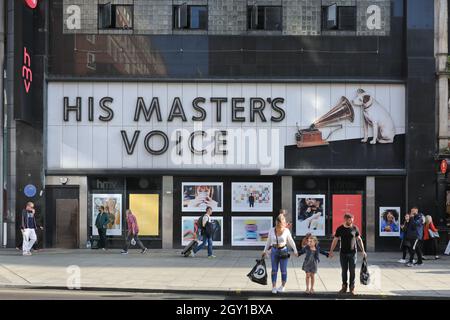 HMV, His Master's Voice, exterior of music, cd and record store on Oxford Street, London, England Stock Photo