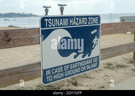 United States. 03rd Sep, 2021. Sign reading Tsunami Hazard Zone and with a graphic of a tsunami wave and evacuation instructions, Pebble Beach, California, September 3, 2021. Photo courtesy Sftm. (Photo by Gado/Sipa USA) Credit: Sipa USA/Alamy Live News Stock Photo