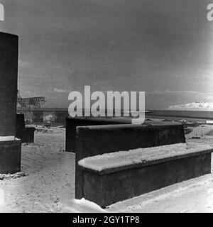 Auf einer Reise nach Island, hier: Hafenanlagen, Island 1930er Jahre. Travelling to Iceland, here: harbour buildings, Iceland 1930s. Stock Photo