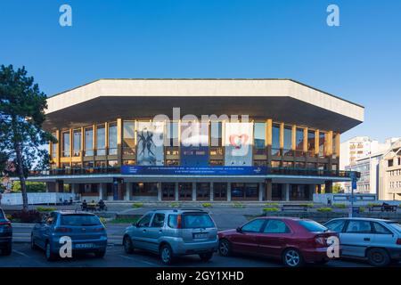 Györ (Raab): Györi Nemzeti Szinhaz (National Theatre) in , Györ-Moson-Sopron, Hungary Stock Photo