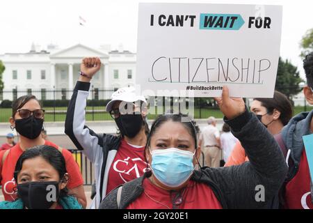 Washington DC, USA. October 6, 2021, Washington, Distric of Columbia, USA: United We Dream's demonstrators send letter to Ms Pelosi and US President Joe Biden demanding Citizenship for All during a rally, today on October 06, 2021 at Lafayette Park/White House in Washington DC, USA. (Credit Image: © Lenin Nolly/ZUMA Press Wire) Credit: ZUMA Press, Inc./Alamy Live News Stock Photo