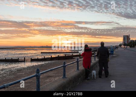 Southend-on-Sea, UK. 6th Oct, 2021. A red sunset over the Thames estuary in Southend on Sea. Penelope Barritt/Alamy Live News Stock Photo