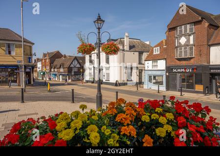 Shops and restaurants on London Road, Sevenoakes, Kent Stock Photo