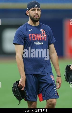 St. Petersburg, FL. USA; Boston Red Sox relief pitcher Matt Barnes (32)  during the American League Division Series practice, Wednesday, October 6, 20 Stock Photo