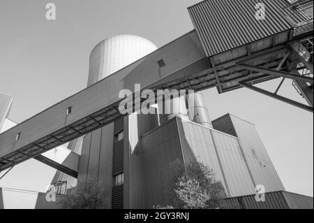 VOERDE, GERMANY - Sep 27, 2021: decommissioned coal-fired power plant on the rhine river Stock Photo