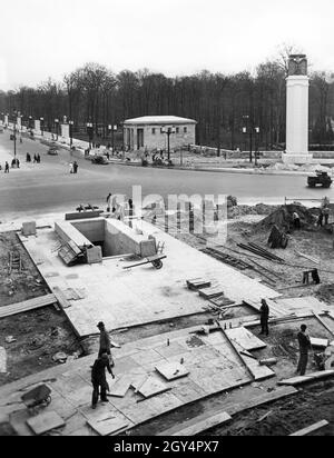 The east-west axis (today: Straße des 17. Juni) in Berlin-Mitte was decorated for Adolf Hitler's birthday parade. The picture was taken on 15 April 1939 at the base of the Victory Column. [automated translation]