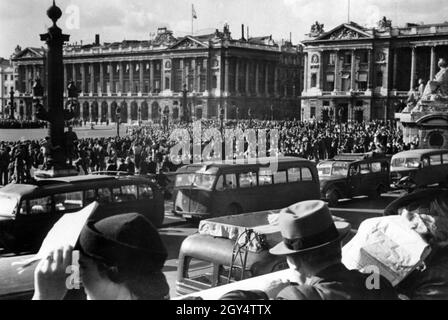 World War II: German military concert on the Place de la Concorde in occupied Paris. [automated translation] Stock Photo