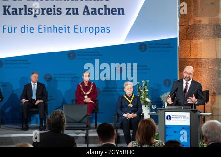 Charles MICHEL, Belgium, politician, President of the European Council, Council of Europe, gives the laudation, from left: Prize winner Klaus IOHANNIS, President of Romania, Sibylle KEUPEN, Lord Mayor of Aachen, Dalia GRYBAUSKAITE, politician, former President of the Charlemagne Prize of Lithuania of the city of Aachen, award ceremony in the city hall of Aachen on October 2nd, 2021.