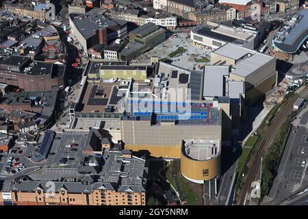 aerial view of The Glass Works Shopping Centre in Barnsley town centre, South Yorkshire Stock Photo