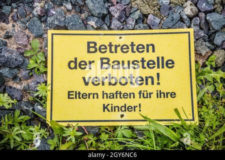 Betreten der Baustelle verboten in german language means No trespass! Stock Photo