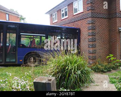 Oxford, UK. 7th October 2021. Residents of a semi-detached house have been forced to move out temporarily after a bus crashed into the building and made it unsafe. The Oxford Bus Company vehicle rolled into the house on Morrell Avenue, Headington, yesterday afternoon (6th October). Credit: Angela Swann/Alamy Live News Stock Photo