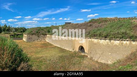 Bender, Moldova 06.09.2021.  Shaft and moat of the Tighina Fortress in Bender, Transnistria or Moldova, on a sunny summer day Stock Photo