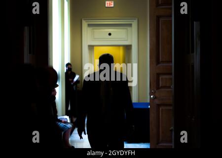 Washington DC, USA. Oct 7th 2021: United States Senate Majority Leader Chuck Schumer (Democrat of New York) departs the Democratic luncheon at the U.S. Capitol in Washington, DC, Thursday, October 7, 2021. Senate Democrats and Republicans have reached a deal to temporarily raise the debt ceiling through early December. Credit: Rod Lamkey/CNP Credit: dpa picture alliance/Alamy Live News Stock Photo