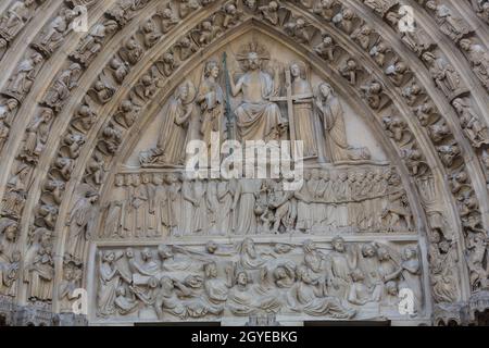 Paris, Notre Dame Cathedral - Central portal of the west front, depicting the Last Judgment
