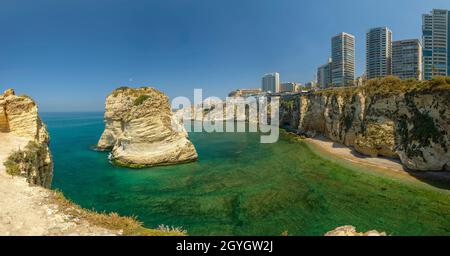 LEBANON, BEIRUT, RAS BEIRUT, GROTTE AUX PIGEONS, PIGEON ROCK (RAOUCHE) Stock Photo