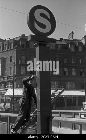 Arbeiten am Potsdamer Platz in Berlin, Deutschland 1930er Jahre. Construction area Potsdamer Platz square at Berlin, Germany 1930s. Stock Photo