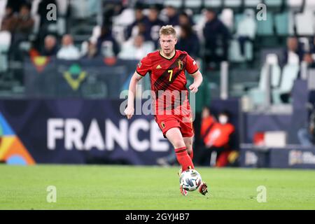 Kevin De Bruyne of Belgium  controls the ball during the Uefa Nations League semi-final  match between Belgium and France at Juventus Stadium on October 7, 2021 in Turin, Italy . Stock Photo