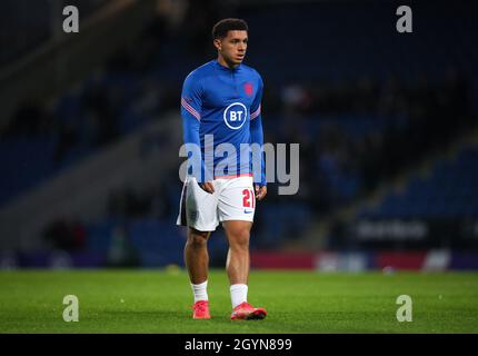London, UK. 07th Oct, 2021. Henry Lawrence (AFC Wimbledon (on loan from Chelsea) of England U20 pre match during the International match between England U20 and Italy U20 at the Technique Stadium, Chesterfield on 7 October 2021. Photo by Andy Rowland. Credit: PRiME Media Images/Alamy Live News Stock Photo