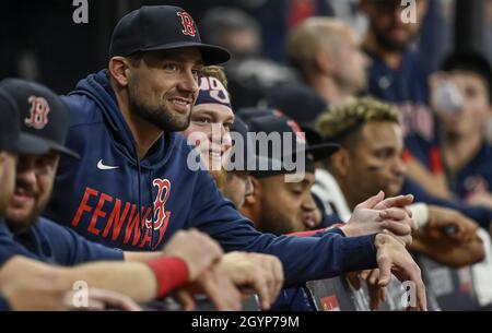 St. Petersburg, United States. 08th Oct, 2021. Tampa Bay Rays' Wander Franco  (L) and Nelson Cruz get ready to take batting practice before Game 2 of the  ALDS against the Boston Red