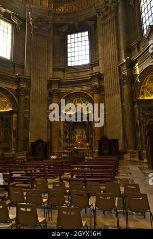 VATICAN, VATICAN CITY - Sep 02, 2019: The St Peter's Basilica interior and architecture in Vatican City, Italy Stock Photo