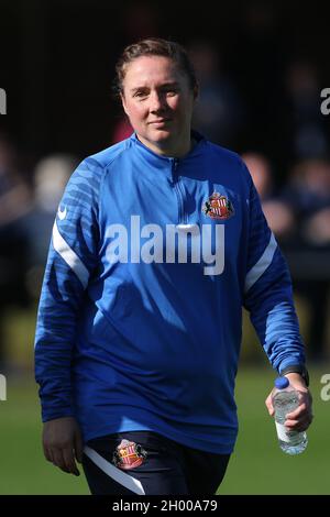 HETTON, UK. OCTOBER 10TH Melanie Reay, Sunderland Head Coach, seen during the FA Women's Championship match between Sunderland and Durham Women FC at Eppleton CW, Hetton on Sunday 10th October 2021. (Credit: Will Matthews | MI News) Credit: MI News & Sport /Alamy Live News Stock Photo