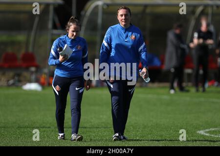 HETTON, UK. OCTOBER 10TH Melanie Reay, Sunderland Head Coach, seen during the FA Women's Championship match between Sunderland and Durham Women FC at Eppleton CW, Hetton on Sunday 10th October 2021. (Credit: Will Matthews | MI News) Credit: MI News & Sport /Alamy Live News Stock Photo