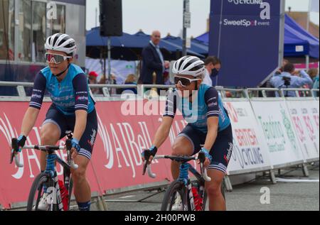 AJ Bell women's cycling tour 2021 stage 5 Colchester to Clacton. Trek-Segafredo teammates Audrey Cordon Ragot and Trixi Worrack finish stage 5 Stock Photo