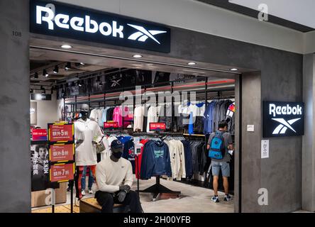 Reebok store in on sale cp