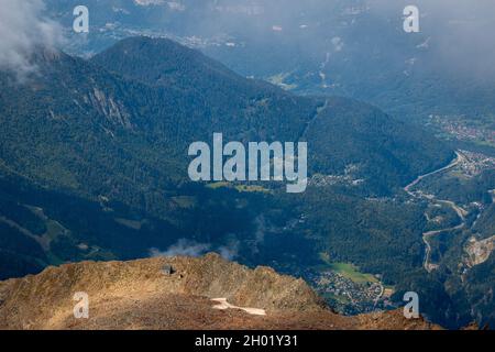 The view of Baraque Forestiere des Rognes in French Alps from the hiking trail between Nid d'Aigle and Refuge de Tete Rousse, September, France Stock Photo