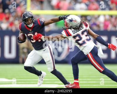 New England Patriots' Kyle Dugger against the New York Jets during an NFL  football game at Gillette Stadium, Sunday, Nov. 20, 2022 in Foxborough,  Mass. (Winslow Townson/AP Images for Panini Stock Photo 