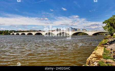 View of the Memorial Bridge that crosses over the Potomac River from Arlington, Virginia to Washington DC Stock Photo