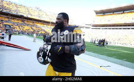 Pittsburgh, USA. Pittsburgh, PA, USA. 10th Oct, 2021. Zach Gentry #81  during the Pittsburgh Steelers vs Denver Broncos game at Heinz Field in  Pittsburgh, PA. Jason Pohuski/CSM/Alamy Live News Credit: Cal Sport