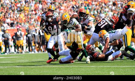 Cincinnati, Ohio, USA. 10th Oct, 2021. Cincinnati Bengals quarterback Joe  Burrow (9) at the NFL football game between the Green Bay Packers and the  Cincinnati Bengals at Paul Brown Stadium in Cincinnati